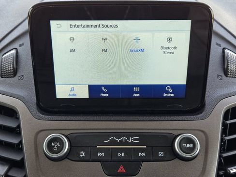 Used 2023 Ford Transit Connect XL FWD image 18