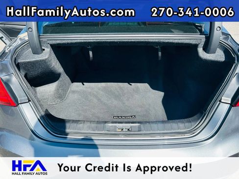 Used 2017 Nissan Maxima 3.5 SV image 17