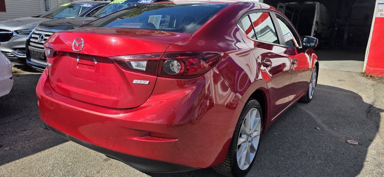Used 2017 MAZDA MAZDA3 Touring FWD image 4