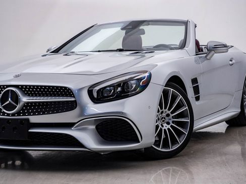 Used 2018 Mercedes-Benz SL 450 image 2