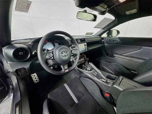 Certified 2025 Toyota GR86 Premium image 21