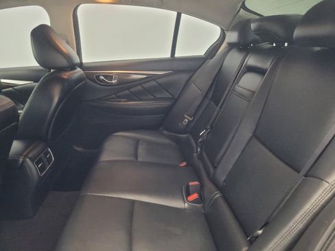 Used 2018 INFINITI Q50 Luxe w/ Essential Package (2.0T Luxe) RWD image 18