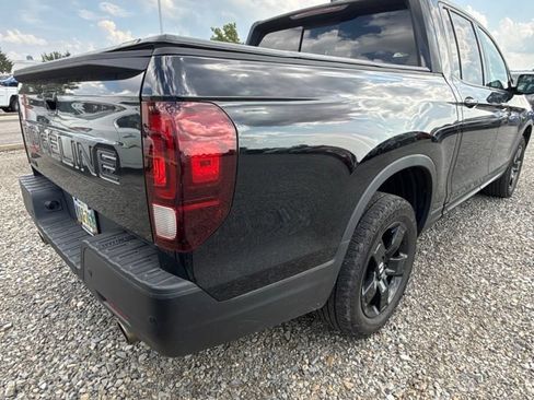 Used 2025 Honda Ridgeline Black Edition image 6