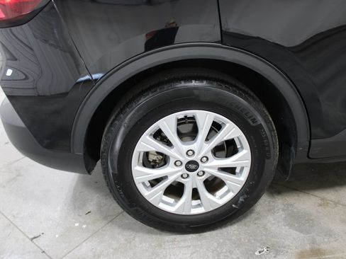 Used 2025 Ford Escape Active FWD image 35