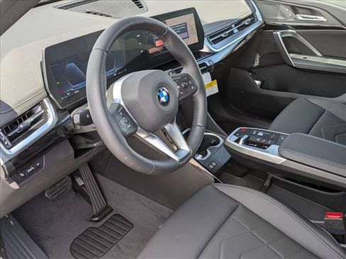 Used 2026 BMW X1 xDrive28i w/ Convenience Package AWD/4WD image 3