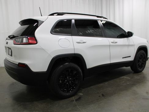 Used 2023 Jeep Cherokee Altitude Lux AWD/4WD image 6