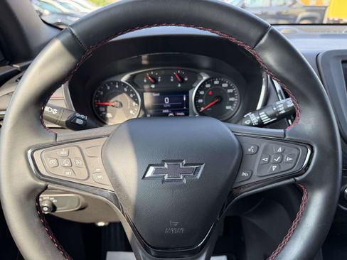 Used 2023 Chevrolet Equinox RS AWD/4WD image 27