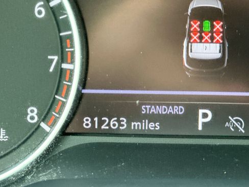 Used 2022 Nissan Pathfinder SV FWD image 15