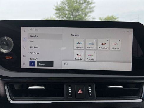 Certified 2025 Lexus ES 350 w/ Premium Package FWD image 14