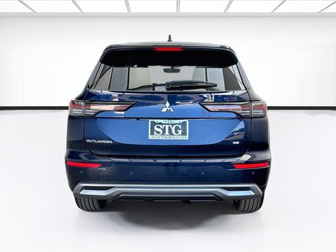 Used 2025 Mitsubishi Outlander SE FWD image 5