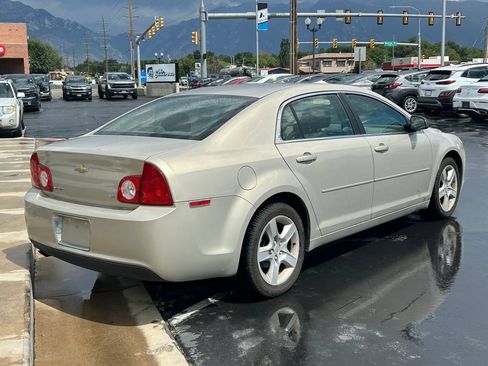 Used 2009 Chevrolet Malibu LS FWD image 4