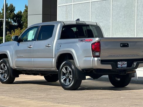 Certified 2018 Toyota Tacoma TRD Sport image 7