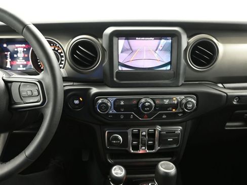 Used 2023 Jeep Wrangler Unlimited Sport AWD/4WD image 21