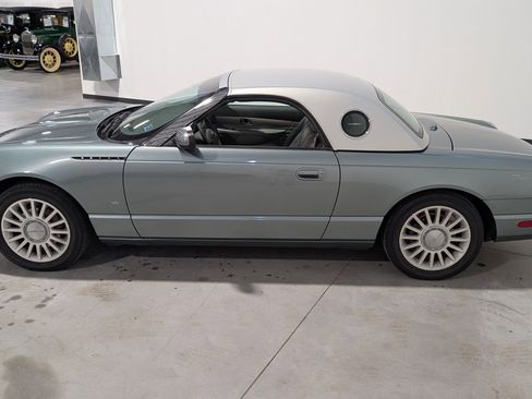 Used 2004 Ford Thunderbird Pacific Coast RWD image 5