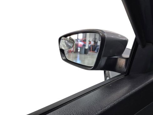 Used 2015 Volkswagen Passat 1.8T Wolfsburg Edition image 19