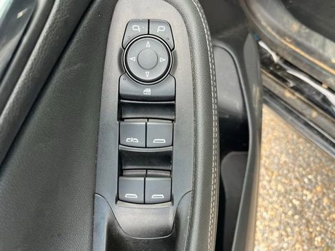 Used 2024 Buick Encore GX Sport Touring w/ Advanced Technology Package image 5