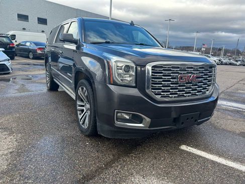 Used 2018 GMC Yukon XL Denali w/ Denali Ultimate Package image 9