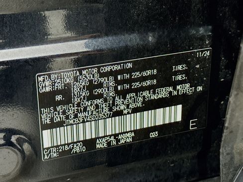 Certified 2025 Toyota RAV4 SE image 29