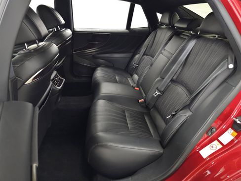 Used 2018 Lexus LS 500 AWD w/ Interior Upgrade Package image 33
