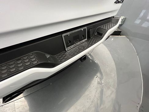 New 2026 RAM 1500 Laramie AWD/4WD image 39