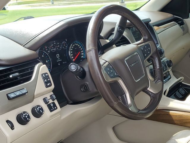 Used 2020 GMC Yukon Denali w/ Denali Ultimate Package AWD/4WD image 11