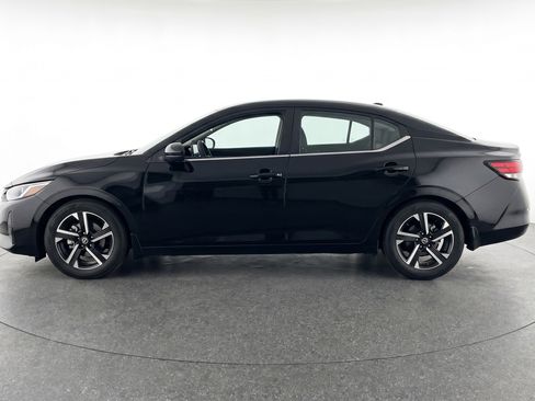 Used 2025 Nissan Sentra SV FWD image 5