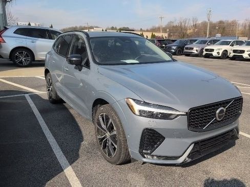 Used 2023 Volvo XC60 B5 Plus w/ Climate Package image 4