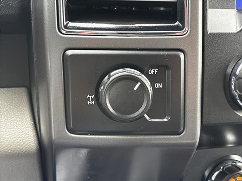 Used 2020 Ford F150 XLT w/ Equipment Group 302A Luxury image 18