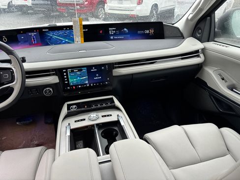 New 2026 Lincoln Navigator Reserve AWD/4WD image 31