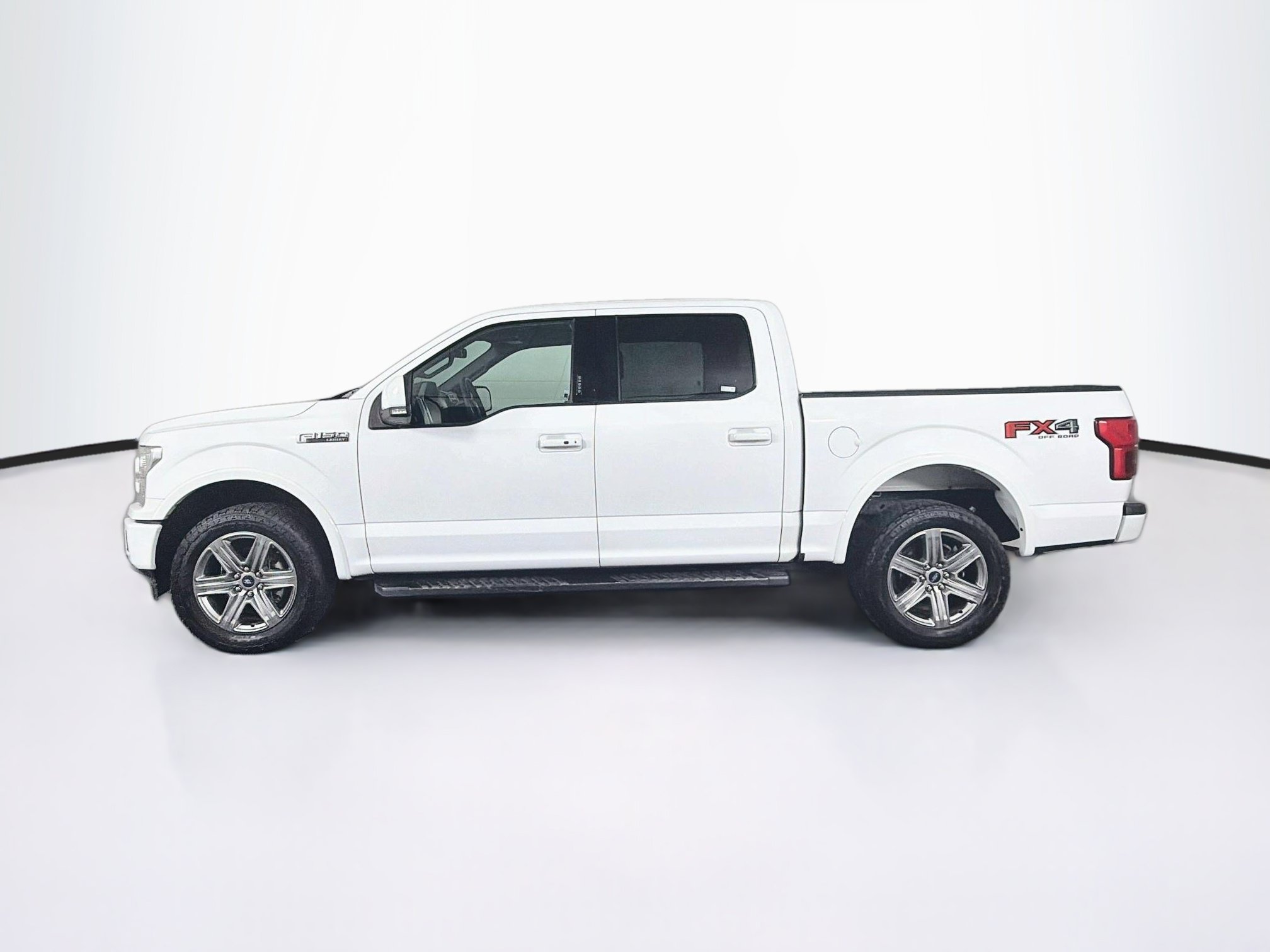 Used 2018 Ford F150 Lariat w/ Equipment Group 502A Luxury AWD/4WD image 4