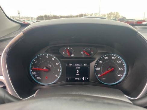 Used 2018 Chevrolet Equinox LT image 19