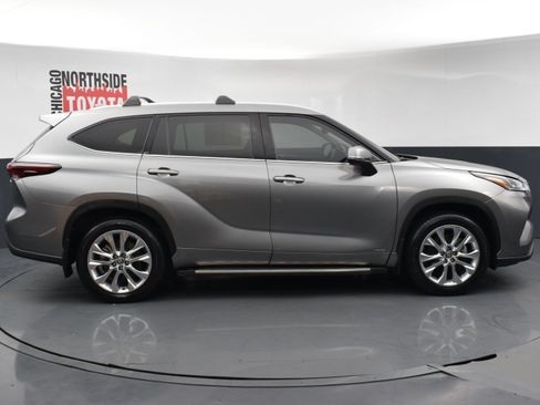 Used 2025 Toyota Highlander Limited AWD/4WD image 5