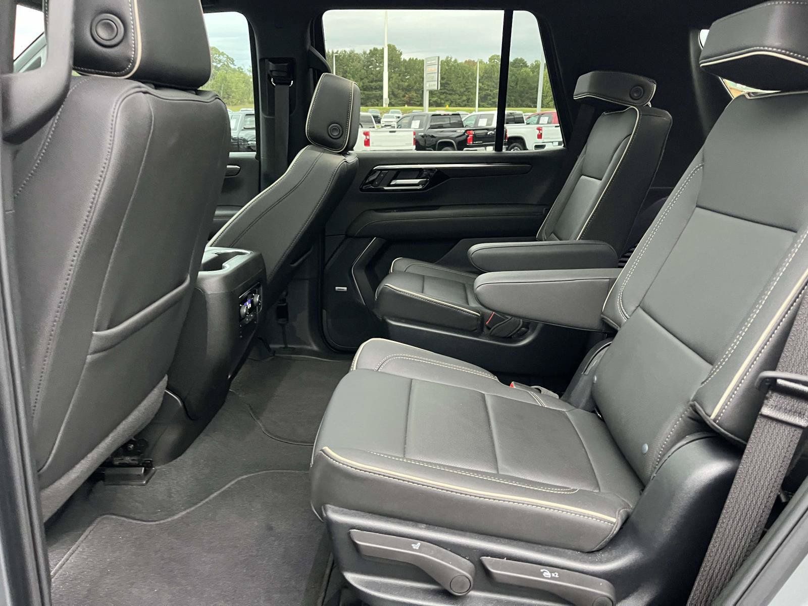 Certified 2025 Chevrolet Tahoe Premier w/ Sun And Tow Package AWD/4WD image 15