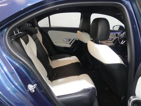 Used 2021 Mercedes-Benz A 220 4MATIC image 29