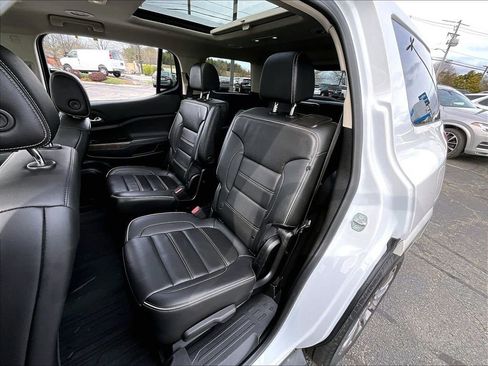 Used 2023 GMC Acadia Denali w/ Denali Ultimate Package AWD/4WD image 14