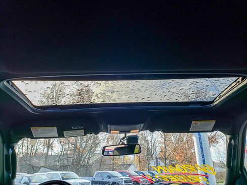 Used 2017 Ford Expedition EL Platinum image 19