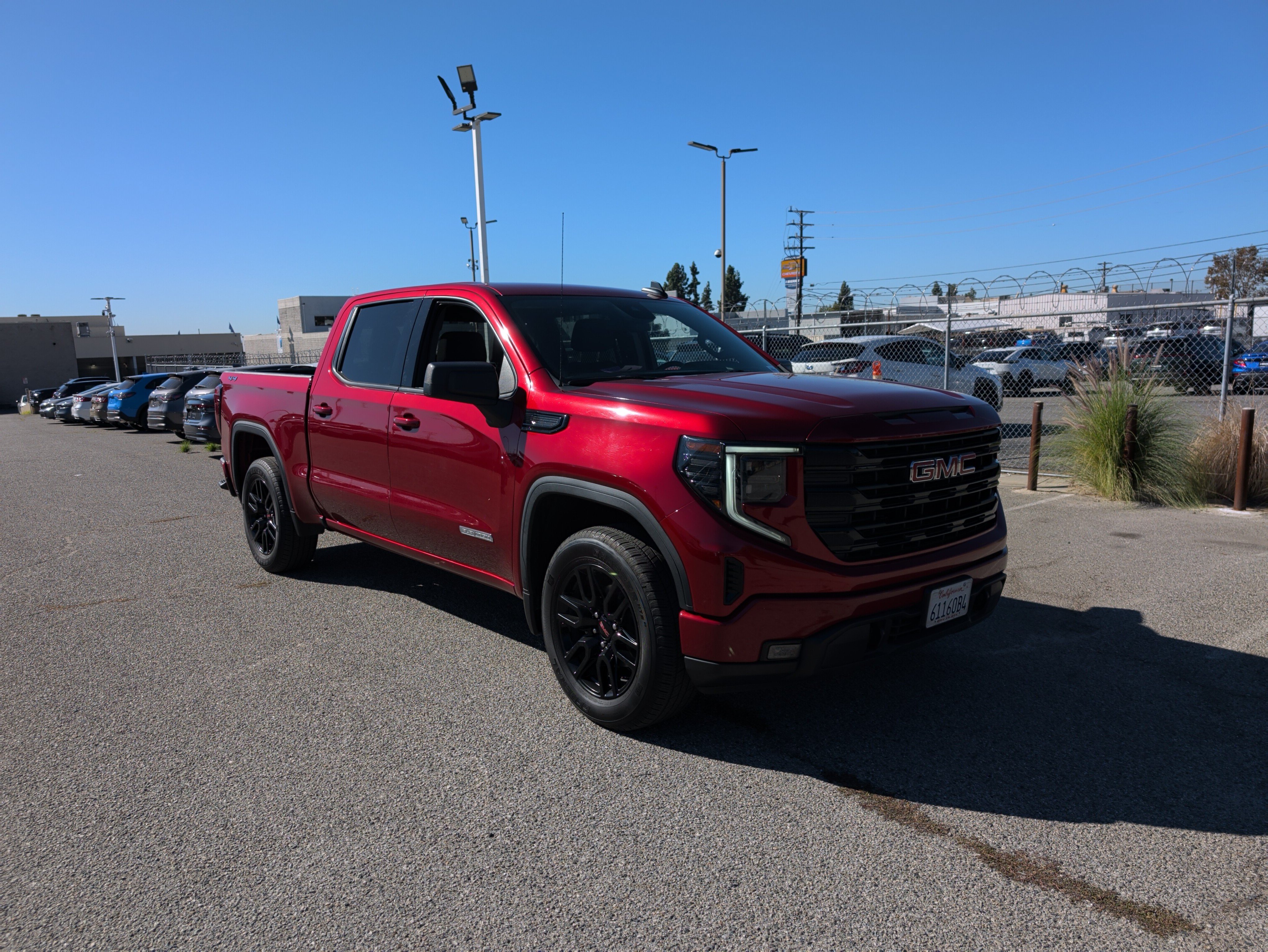 Used 2024 GMC Sierra 1500 Elevation AWD/4WD image 2
