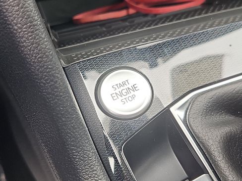 New 2026 Volkswagen Taos SE AWD/4WD image 13