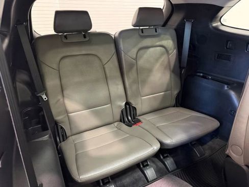 Used 2019 Hyundai Santa Fe XL image 34