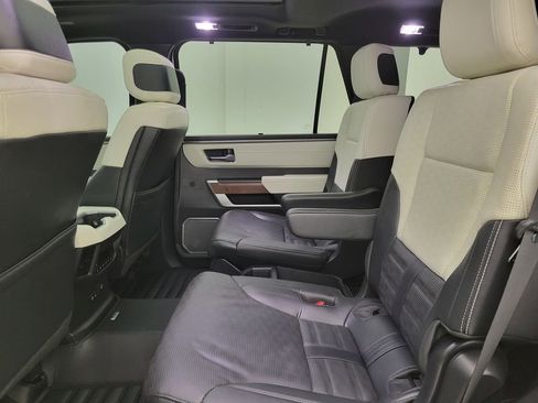 Used 2024 Toyota Sequoia Platinum image 53