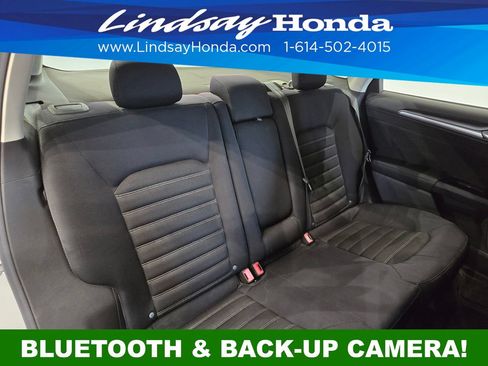 Used 2015 Ford Fusion SE FWD image 9