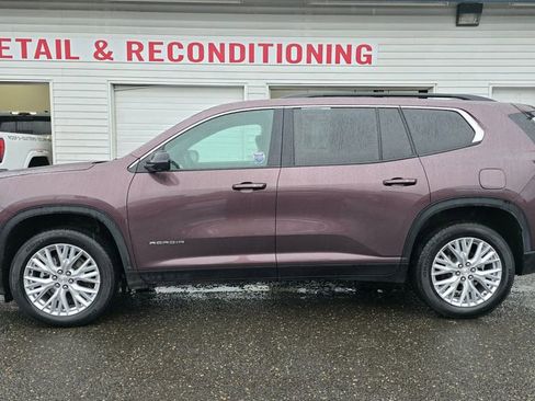 Used 2024 GMC Acadia Elevation image 6