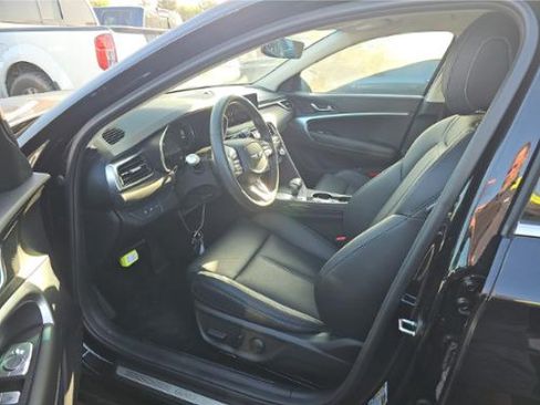 Used 2026 Genesis G70 2.5T RWD image 4