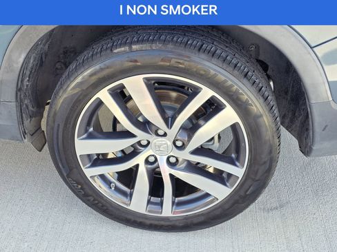 Used 2017 Honda Pilot Elite image 10