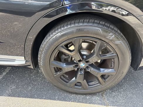 Used 2019 BMW X7 xDrive40i w/ Premium Package AWD/4WD image 13