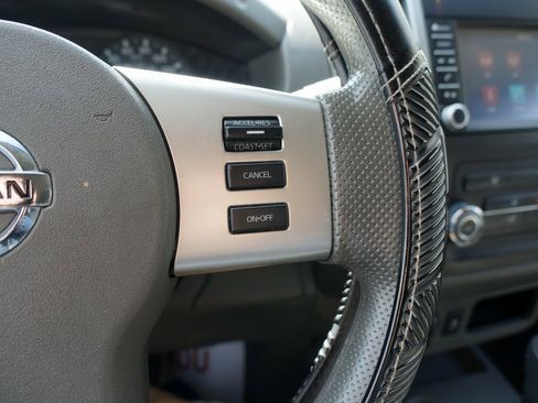 Used 2020 Nissan Frontier SV w/ SV Utility Package image 20