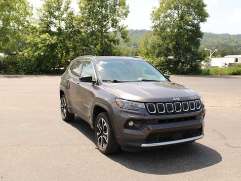 Used 2022 Jeep Compass Limited AWD/4WD image 1