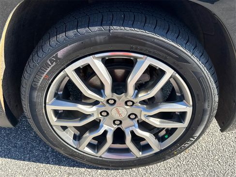 Used 2022 GMC Terrain Denali w/ Denali Premium Package image 12