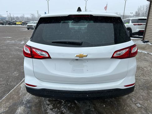 Used 2020 Chevrolet Equinox LS image 6