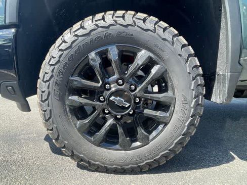 New 2026 Chevrolet Silverado 2500 LTZ w/ LTZ Plus Package AWD/4WD image 8